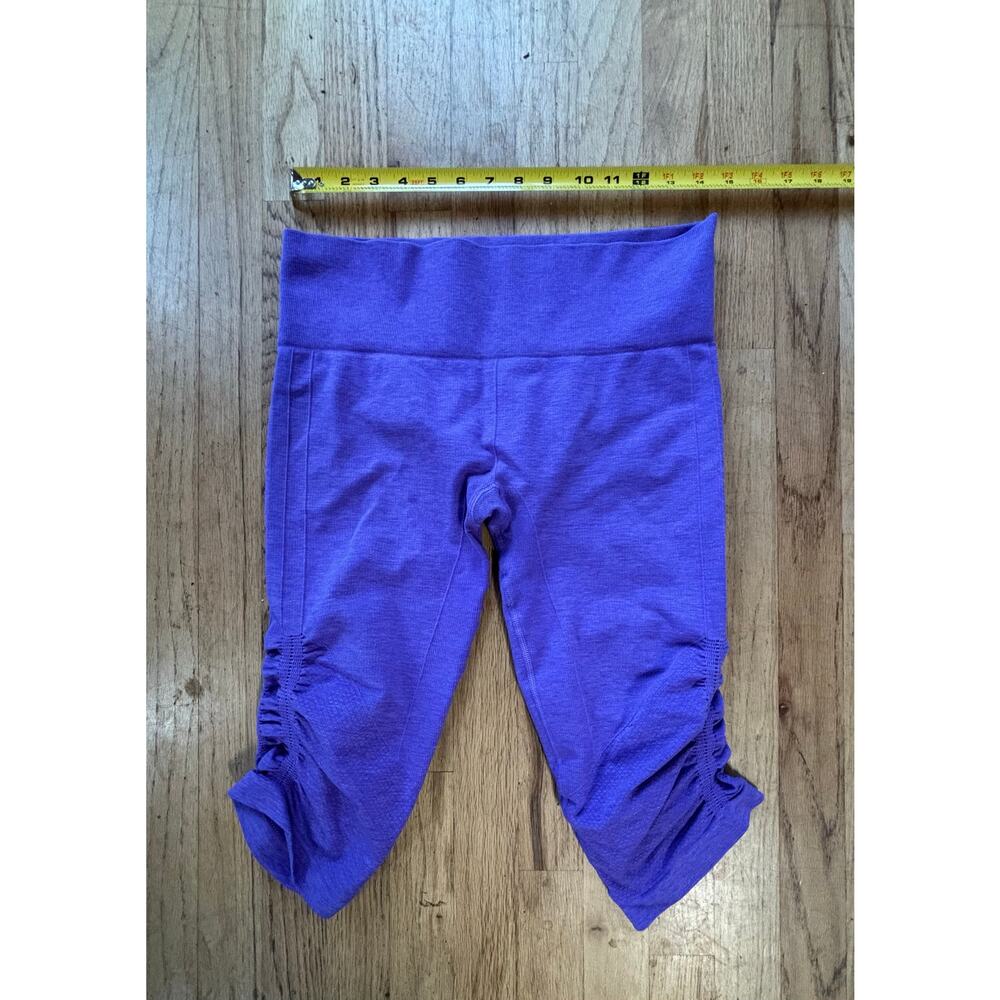 Women’s Lululemon Purple In The Flow Crop Leggings Pants Workout, size 10